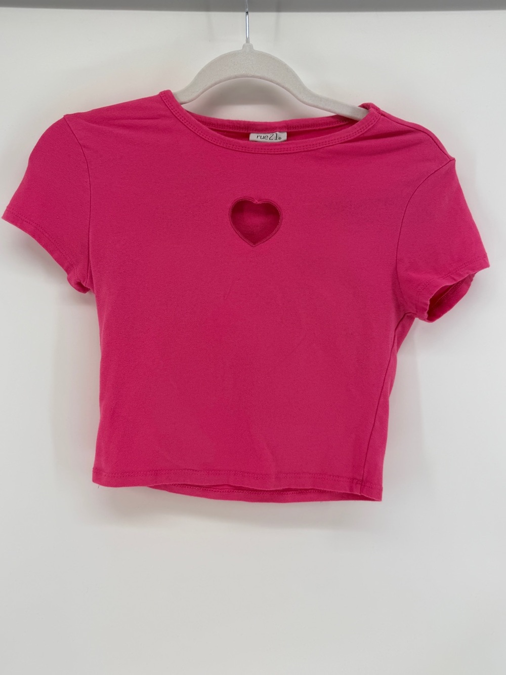 Rue21 Pink Heart Cutout Baby Tee XS Y2K Coquette Fitted Crop Top 🎀